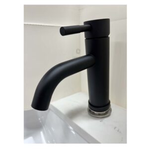 BASIC BLACK ROUND FAUCET
