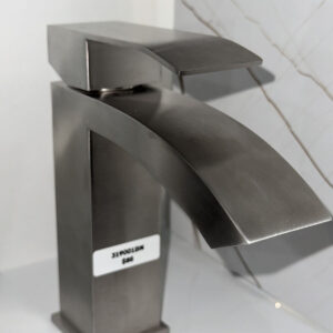 MODERN BRUSHED NICKLE SQUARE FAUCET
