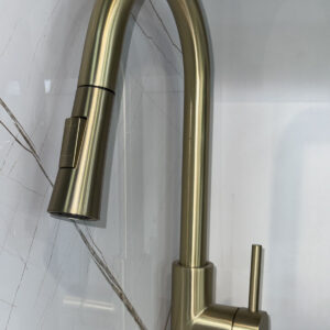 MODERN STYLE GOLD PULL-OUT FAUCET